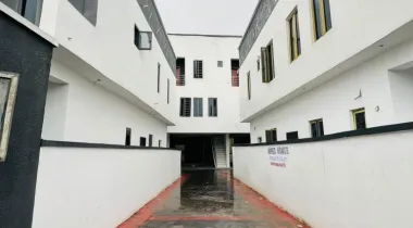 3 BED&amp;BQ || 130 MILLION || OLOGOLO, LEKKI, LAGOS.