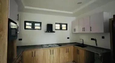 3 BED&amp;BQ || 130 MILLION || OLOGOLO, LEKKI, LAGOS.