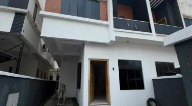 4BEDROOM SEMI DETACHED DUPLEX WITH BQ