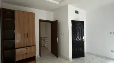 well finished luxury 3 bedroom terrace duplex with all rooms ensuite for rent.