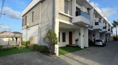 FOR RENT – 4 BEDROOM TERRACE DUPLEX