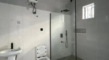FOR RENT – 4 BEDROOM TERRACE DUPLEX