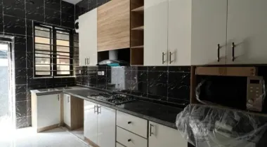 FOR RENT – 4 BEDROOM TERRACE DUPLEX