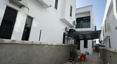 4Bedroom Semi Detached Duplex With a Bq  Location: Orchid
