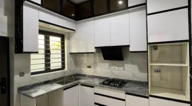 FOR RENT – 2 BEDROOM APARTMENT