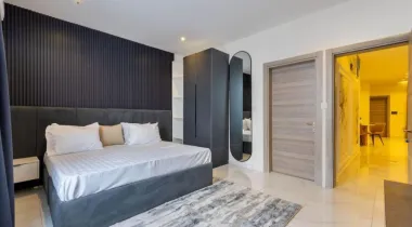 Book this cozy and cute 🥰 2 bedroom apartment  With a suspended pool 🏊‍♀️ ,  gym