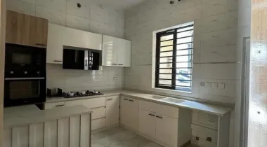 FULLY SERVICED 4 BEDROOM TERRACE DUPLEX