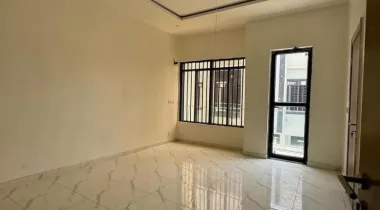 FULLY SERVICED 4 BEDROOM TERRACE DUPLEX