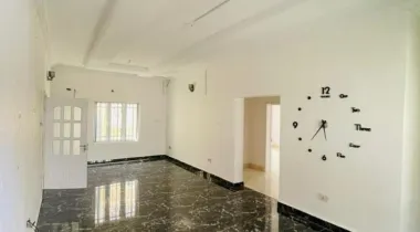 TO LET*  *IKOTA gr lekki lagos*