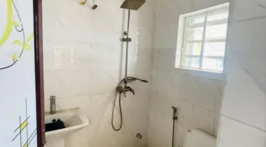 2 bedroom flat apartment 
