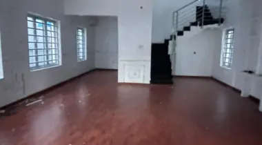 4 bed fully detached duplex with bq