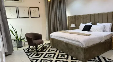 Now renting 🦉    *5 Bedroom Fully Furnished/ Serviced Semi-Detached property for rent in Osapa, Lekki.*   Rent: N15m Service Charge: 2m Caution: 1.5m Agency: 10% Legal: 10%..bli….ss  *FEATURES🌟* 1. 75 inches Web Os TV with magic remote. 2. ⁠Fully furnished living room and dining room space with air conditioners. 3. ⁠Fully equipped kitchen with washing machine , cooker, over , microwave and fridge. 4. ⁠Pool (Snooker)Table. 5. ⁠Fully furnished bedrooms with bed frames and mattresses and side lamps and fully