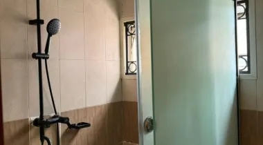 Now renting 🦉    *5 Bedroom Fully Furnished/ Serviced Semi-Detached property for rent in Osapa, Lekki.*   Rent: N15m Service Charge: 2m Caution: 1.5m Agency: 10% Legal: 10%..bli….ss  *FEATURES🌟* 1. 75 inches Web Os TV with magic remote. 2. ⁠Fully furnished living room and dining room space with air conditioners. 3. ⁠Fully equipped kitchen with washing machine , cooker, over , microwave and fridge. 4. ⁠Pool (Snooker)Table. 5. ⁠Fully furnished bedrooms with bed frames and mattresses and side lamps and fully