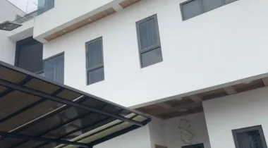 *5 Bedroom Fully furnished Detached property For Rent in Ikoyi.*