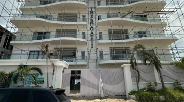 Luxury 2Bedroom Apartment with a  swimming pool, fully equipped gym/spa and Flexible payment plan. Initial deposit: N100M(spread over 3 months) &amp; Spread the balance over 12 months for 270million and over 20 months for the price of N300M