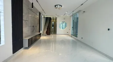 SALES ALERT  EXQUISITE 5 BEDROOM FULLY DETACHED DUPLEX WITH BQ, SWIMMING POOL AND CINEMA