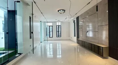 SALES ALERT  EXQUISITE 5 BEDROOM FULLY DETACHED DUPLEX WITH BQ, SWIMMING POOL AND CINEMA