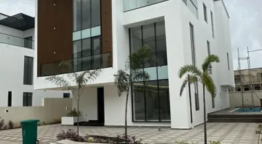 6 Bedrooms+ 2 BQ and 1 Cinema room  📍 Location:  Lekki Scheme1, Lekki Lagos