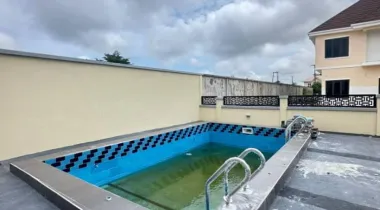 LUXURY 5BEDROOM FULLY DETACHED DUPLEX FOR SALE.