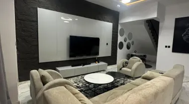 4 bedroom fully furnished 