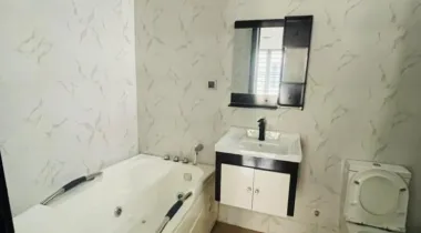 4 bedroom semi  detached duplex 