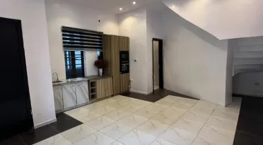 Luxury Studio Apartment with Private Kitchen