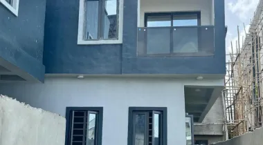 Brand new 4 bed duplex to N10M. Location:, new-road bustop, off Chevron lekki