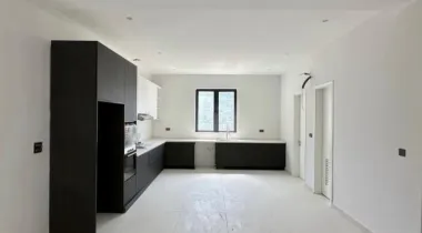 4 BEDROOM TERRACE DUPLEX WITH A BQ!!!!