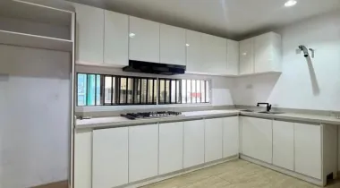 2 BEDROOM APARTMENT AVAILABLE FOR RENT!!!