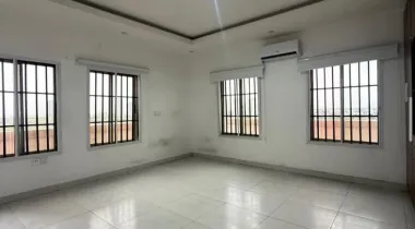 2 BEDROOM APARTMENT AVAILABLE FOR RENT!!!