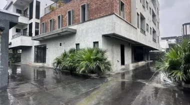 FULLY FURNISHED 3 BEDROOM APARTMENT AVAILABLE