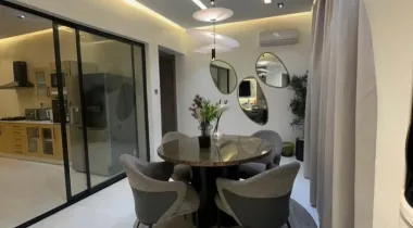 FULLY FURNISHED 3 BEDROOM APARTMENT AVAILABLE