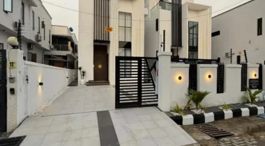 LUXURY CONTEMPORARY 5BEDROOM FULLY DETACHED DUPLEX FOR SALE