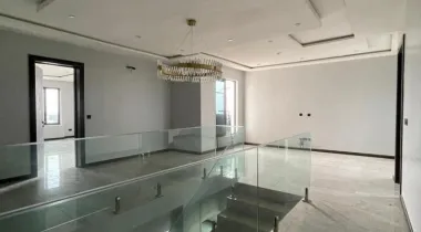 Exquisite 5 Bedroom penthouse with pool and Elevator in a Serene Environment in Lekki phase 1