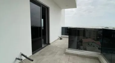 Exquisite 5 Bedroom penthouse with pool and Elevator in a Serene Environment in Lekki phase 1