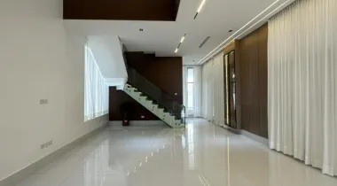 SALES ALERT  EXQUISITE 5 BEDROOM FULLY DETACHED DUPLEX WITH BQ, SWIMMING POOL AND HOME OFFICE
