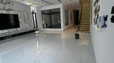 5 Bedroom Fully detached  Duplex with Cinema,  open Terrace, Swimming Pool and Bq