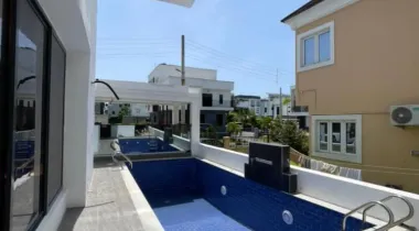 CONTEMPORARY 6BEDROOM FULLY DETACHED DUPLEX FOR SALE.