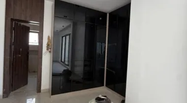 Luxury 5 Bedroom Fully Detached Duplex with Pool