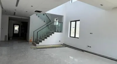 Luxury 5 Bedroom Fully Detached Duplex with Pool