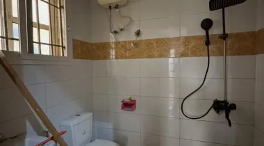 4 bedroom semi detached house with bq