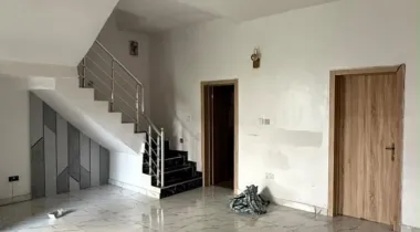 4 BEDROOM TERRACE DUPLEX FOR RENT !!!