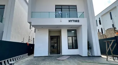 Exquisite Luxury Spacious 5 Bedroom Fully Detached Duplex with BQ, Gym room and Swimming pool