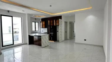 Exquisite Luxury Spacious 2 Bedroom Apartment