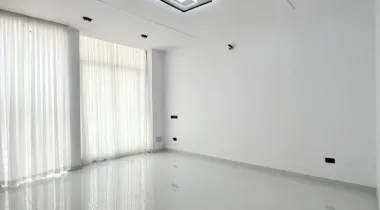 Majestically finished Luxurious and Spacious 5 Bedroom fully detached duplex with Bq for sale