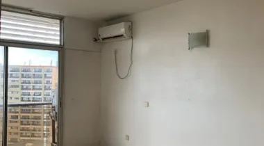 3bedroom maisonette on the 6th floor.