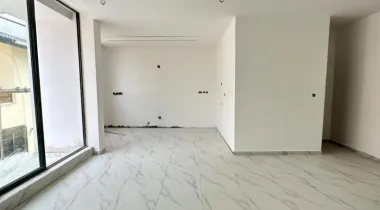 FOR SALE: Exquisite Luxury Spacious 2 Bedroom Apartment with Elevator and Swimming pool