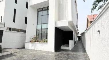 FOR SALE: Majestically built and  Spacious 4 Bedroom fully detached duplex with  BQ and Swimming pool