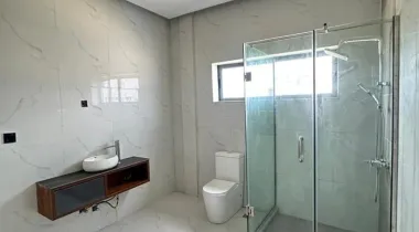 FOR SALE: Well built luxury Spacious 4 Bedroom terrace duplex with gym and Swimming pool