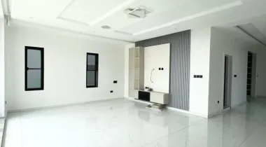 FOR SALE: Well built luxury Spacious 4 Bedroom terrace duplex with gym and Swimming pool